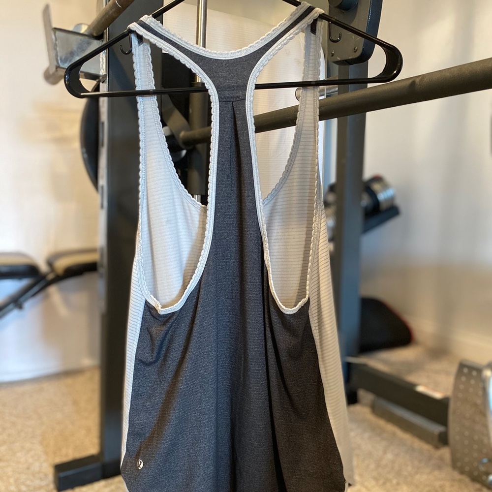 Lululemon Racerback Scalloped Tank 8